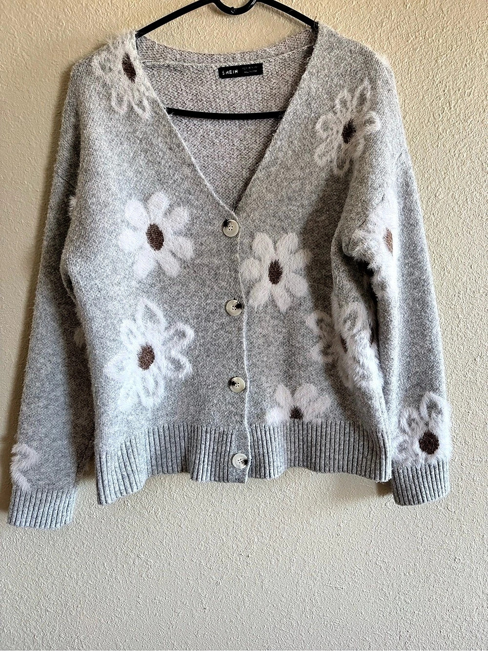 SHEIN Floral Cardigan in Gray & White Size Medium Like New